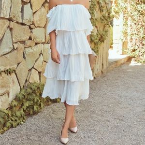 VICI Rehearsal Tiered MIDI Dress